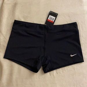 Nike Performance Dri-Fit Volleyball shorts, L 🏐